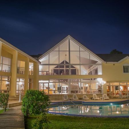 Parque Hotel Jean Clevers Punta del Este Dış mekan fotoğraf The clubhouse at the Royal Natal Golf Club