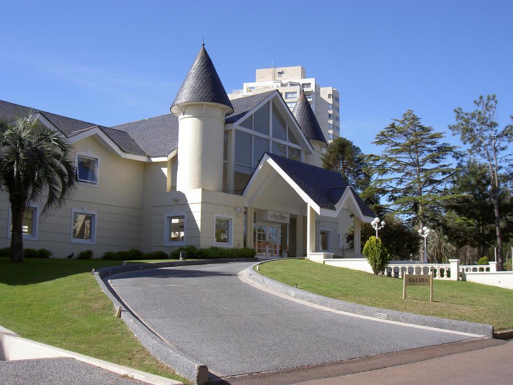 Parque Hotel Jean Clevers Punta del Este Dış mekan fotoğraf The clubhouse at the Royal Country Club