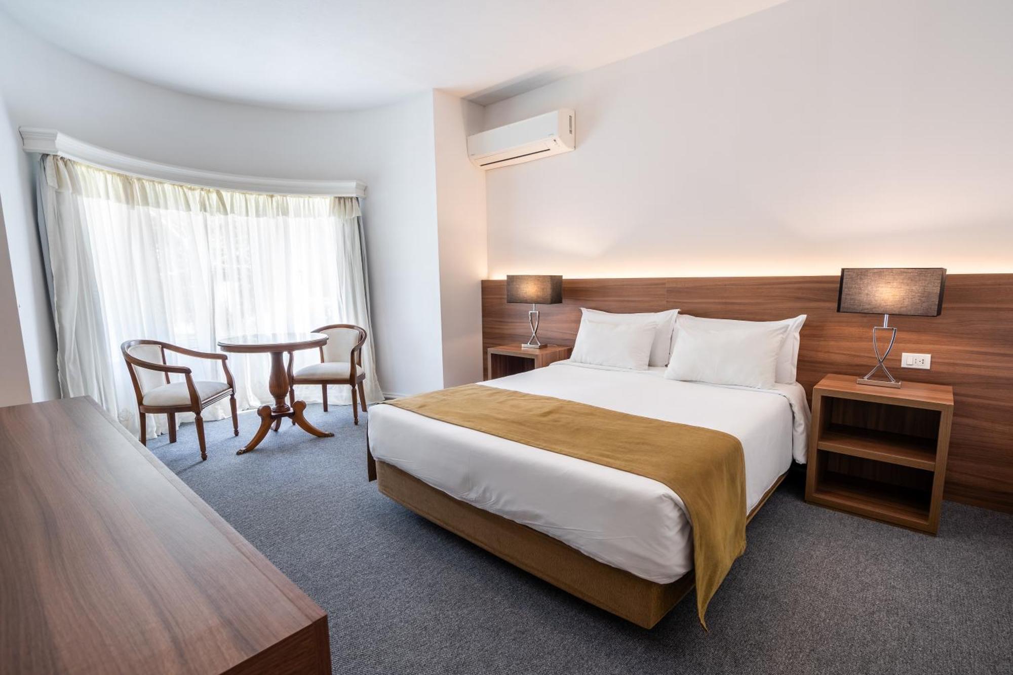 Parque Hotel Jean Clevers Punta del Este Dış mekan fotoğraf A room at the hotel