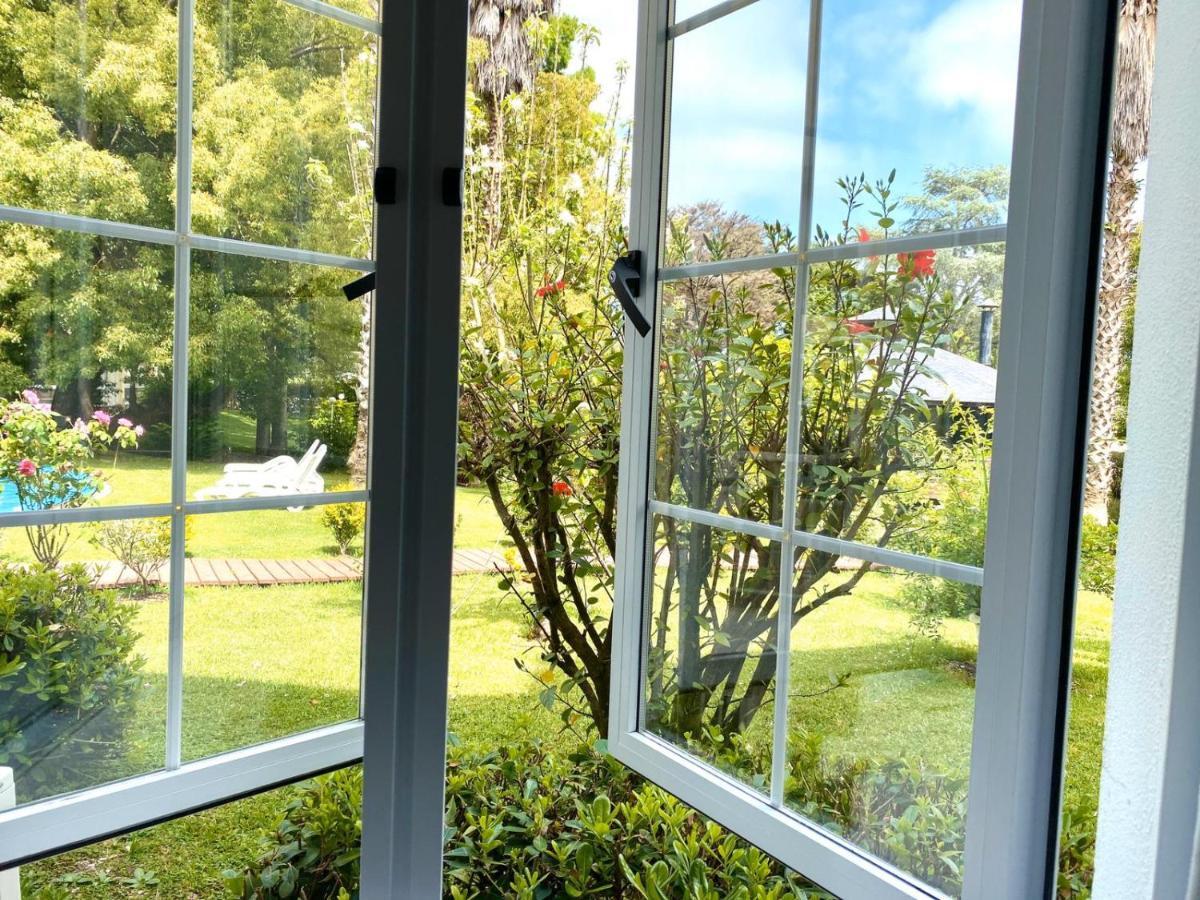 Parque Hotel Jean Clevers Punta del Este Dış mekan fotoğraf A window with double glazing